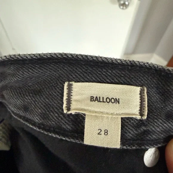 Madewell black balloon jeans size 28 - Picture 2 of 3